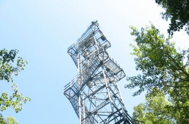 research about environmental pollution SERC Meteorological Tower (Credit: SERC)