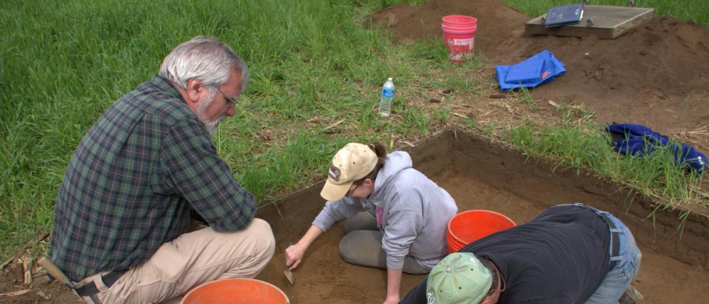 Archaeologists in a unit